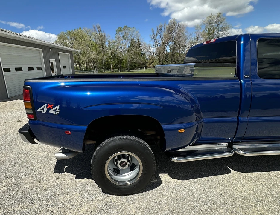 2003 GMC Sierra Heavy Duty 2nd Gen - Image 12 of 31