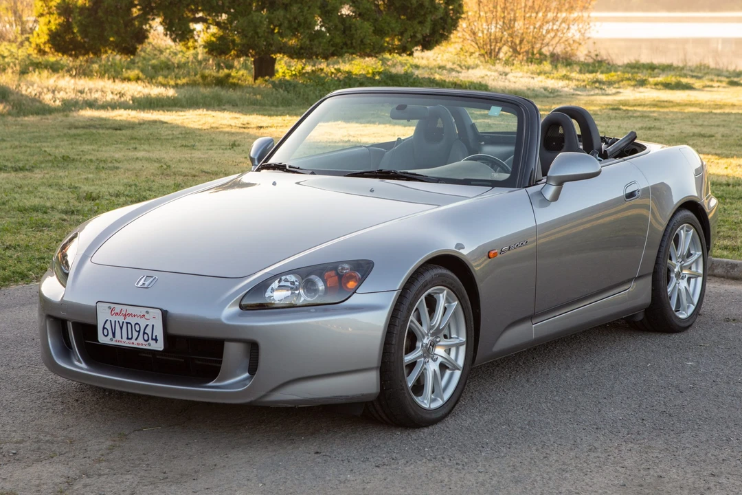 2004 Honda AP2 S2000 - Image 2 of 31
