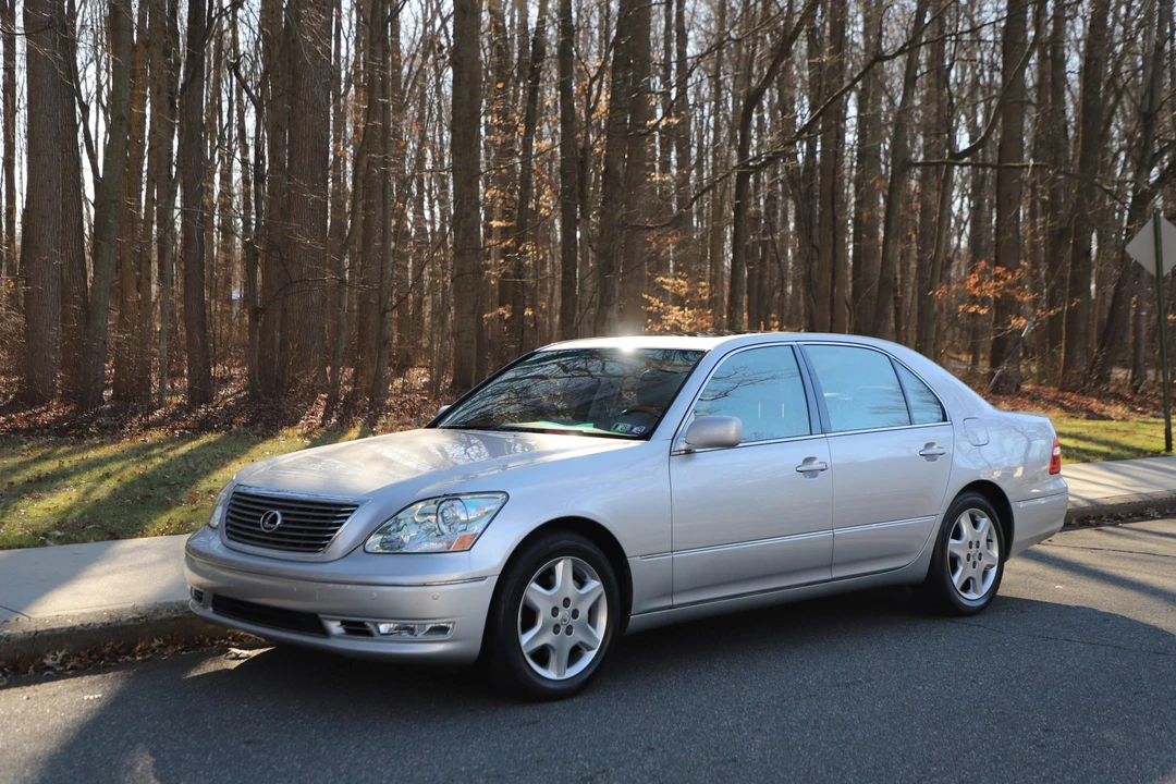 2004 Lexus LS 3rd Gen - Image 3 of 31