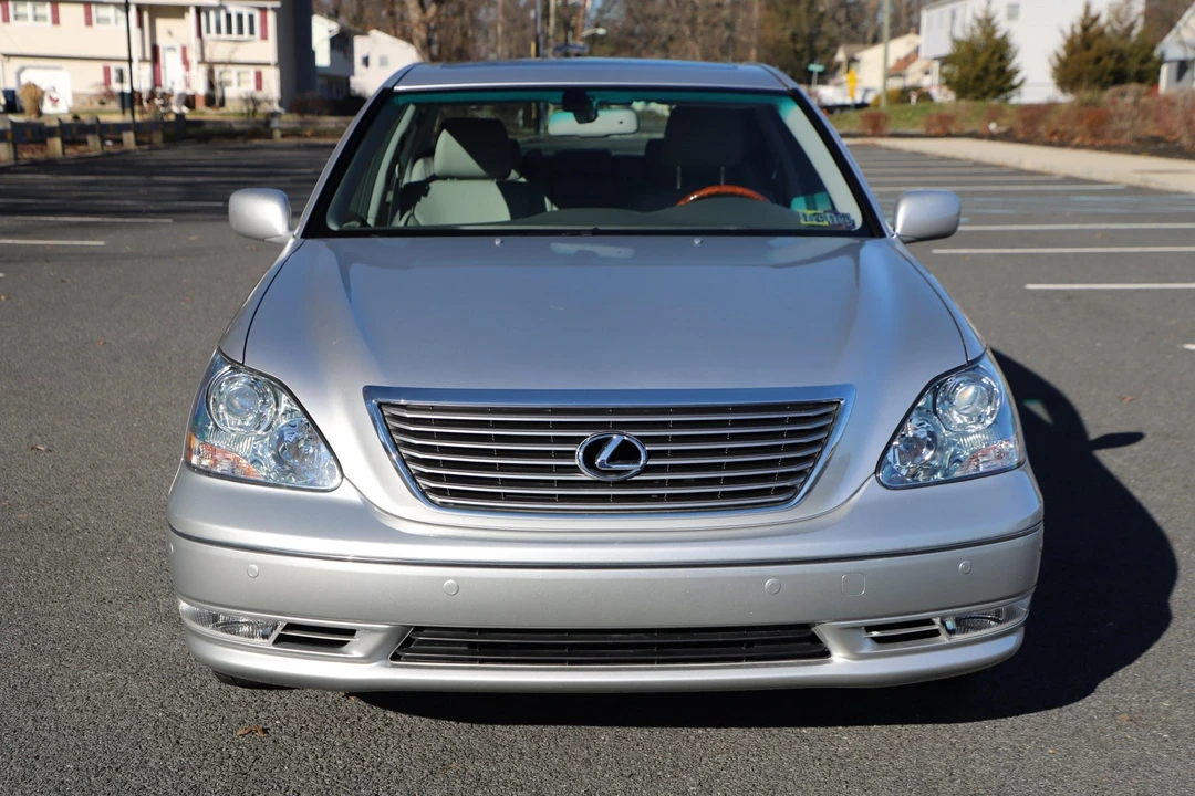 2004 Lexus LS 3rd Gen - Image 20 of 31