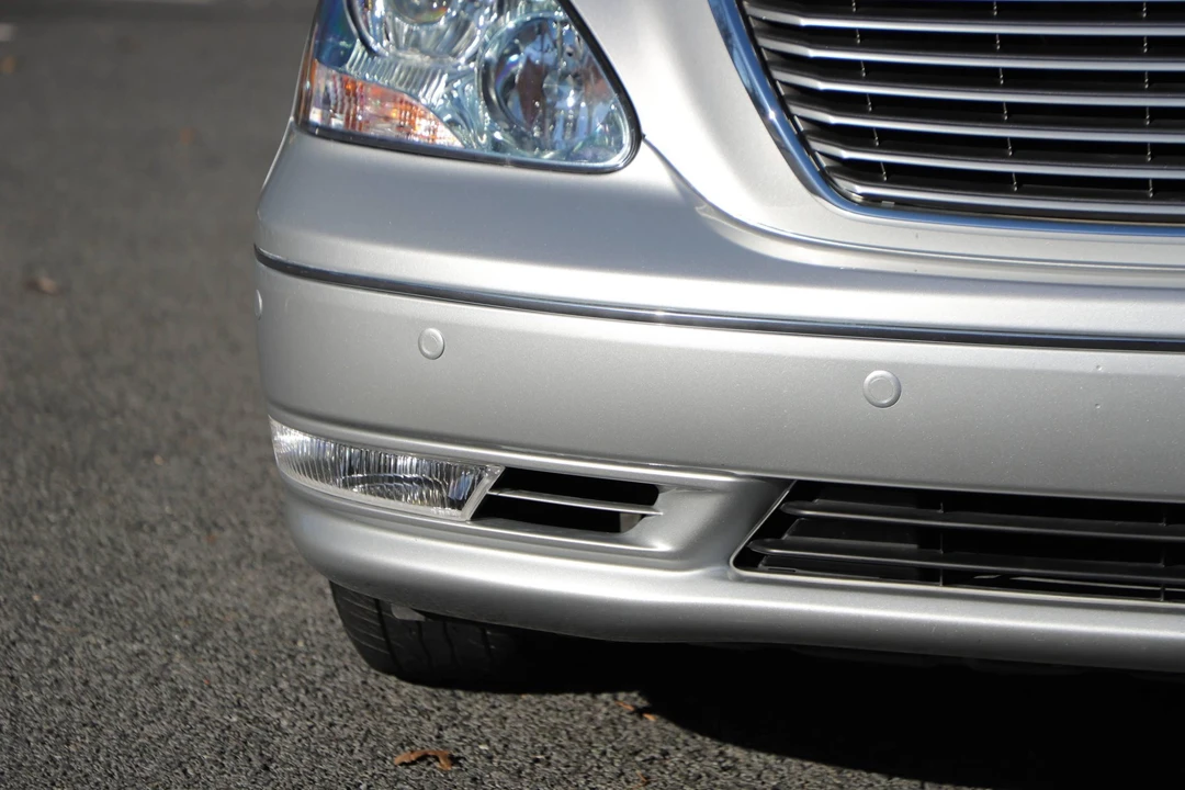 2004 Lexus LS 3rd Gen - Image 24 of 31