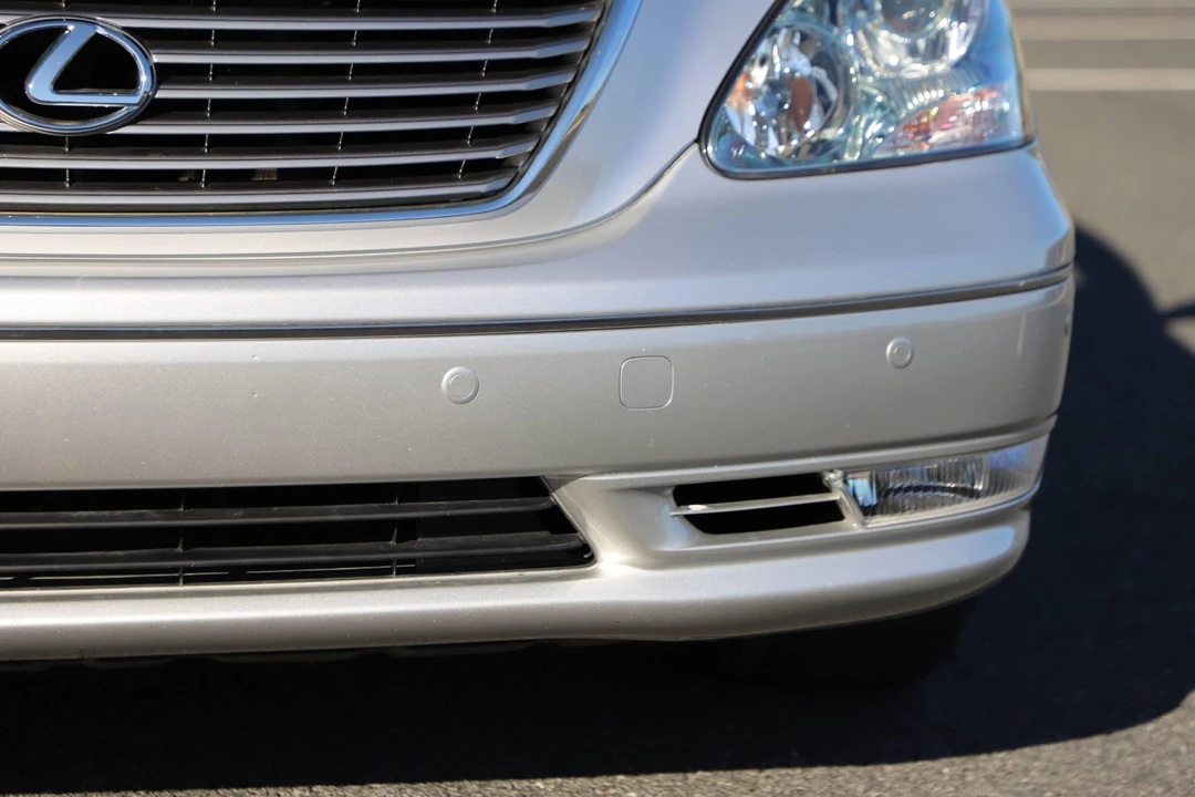 2004 Lexus LS 3rd Gen - Image 25 of 31
