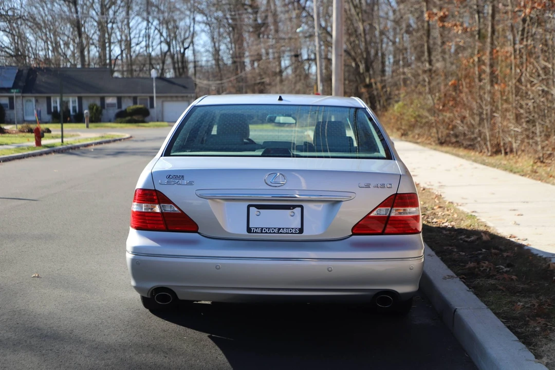 2004 Lexus LS 3rd Gen - Image 15 of 31
