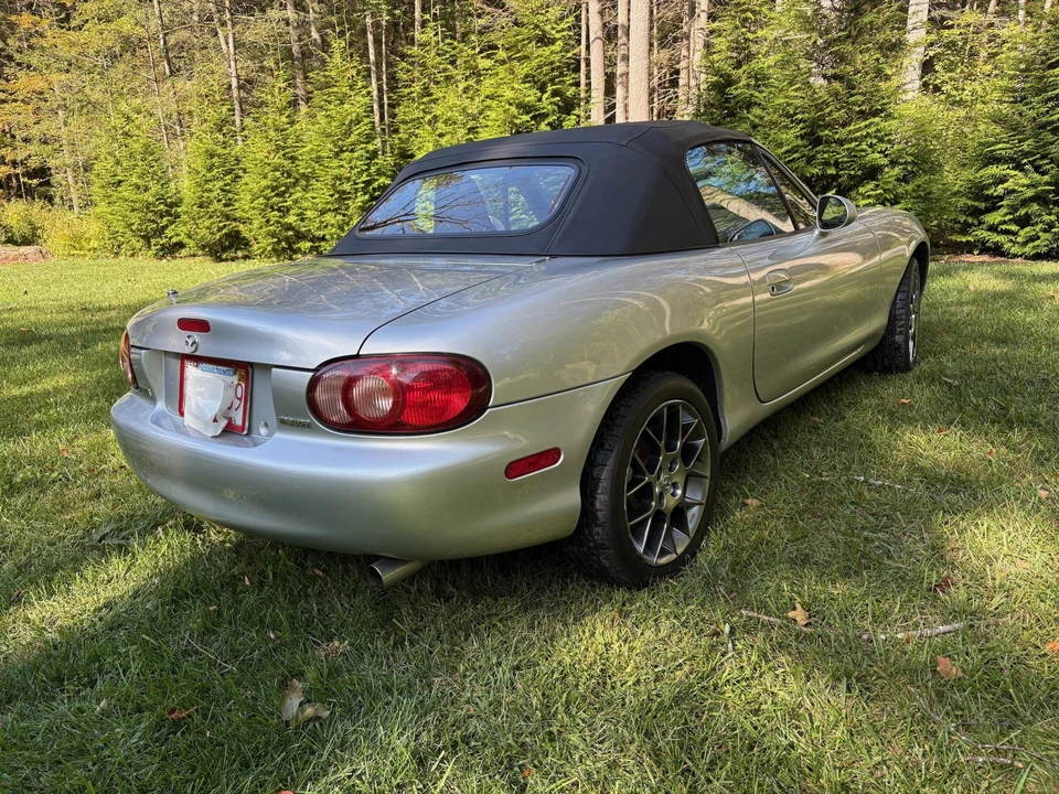 2004 Mazda NB MX-5 Miata - Image 8 of 31