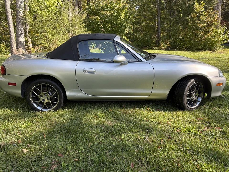 2004 Mazda NB MX-5 Miata - Image 11 of 31
