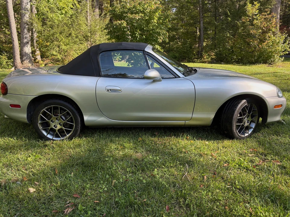 2004 Mazda NB MX-5 Miata - Image 12 of 31