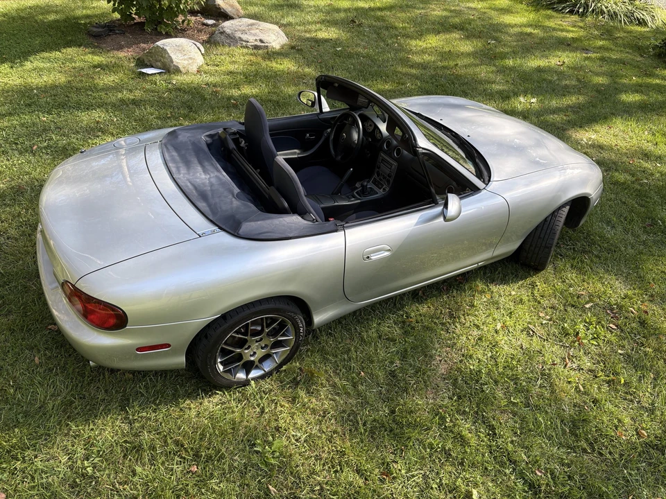2004 Mazda NB MX-5 Miata - Image 10 of 31