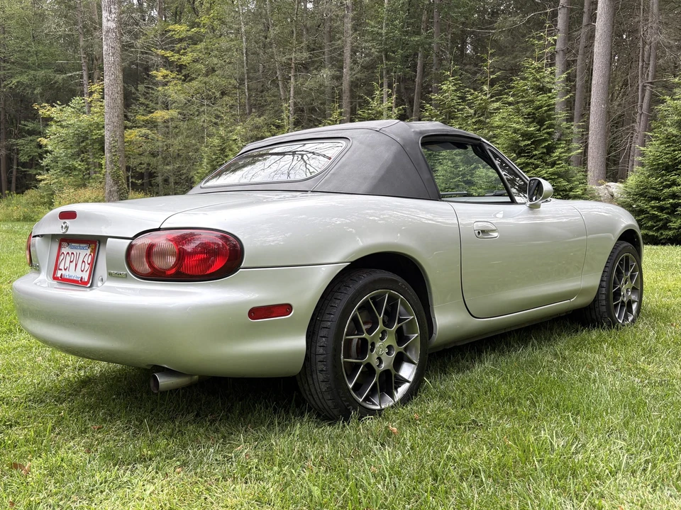 2004 Mazda NB MX-5 Miata - Image 9 of 31