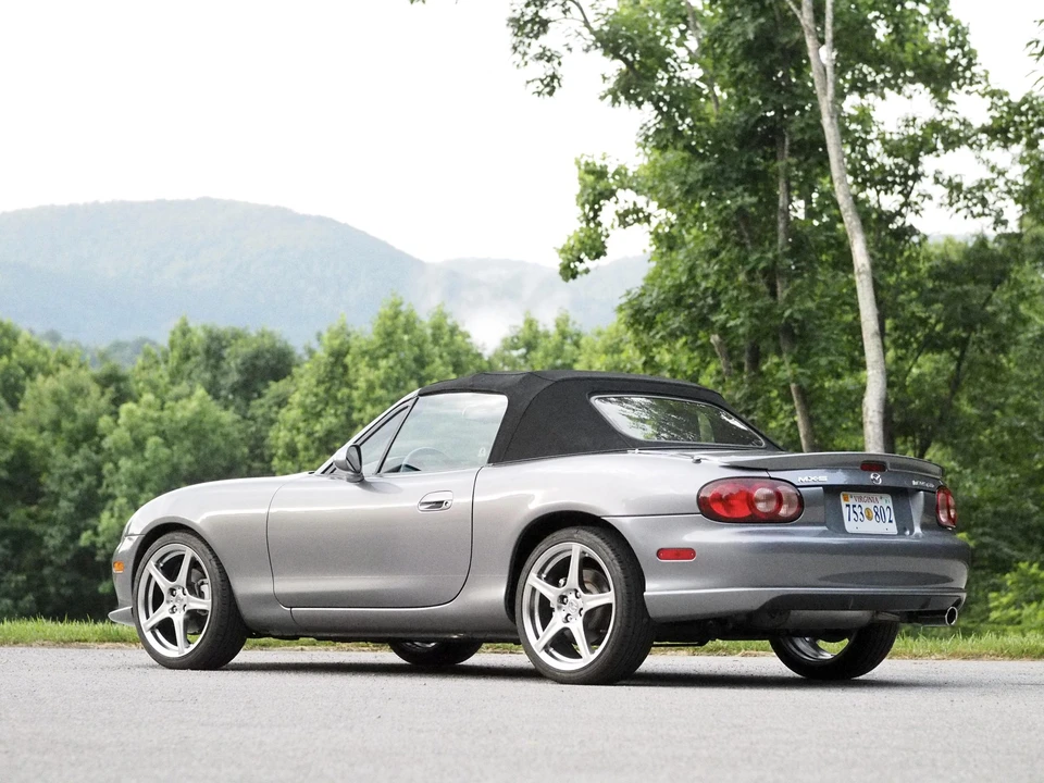 2004 Mazda NB Mazdaspeed MX-5 Miata - Image 18 of 31