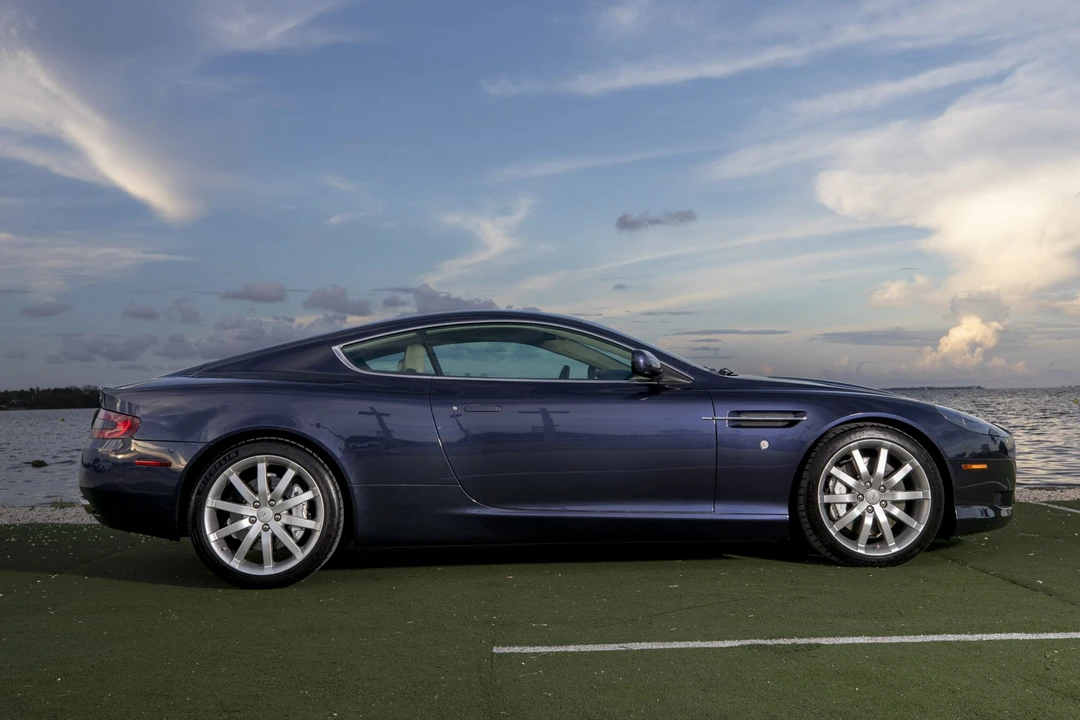 2005 Aston Martin DB9 - Image 17 of 31