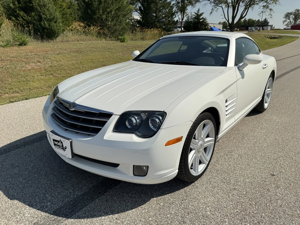 2005 Chrysler Crossfire - Image 7 of 31
