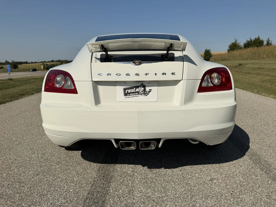 2005 Chrysler Crossfire - Image 15 of 31