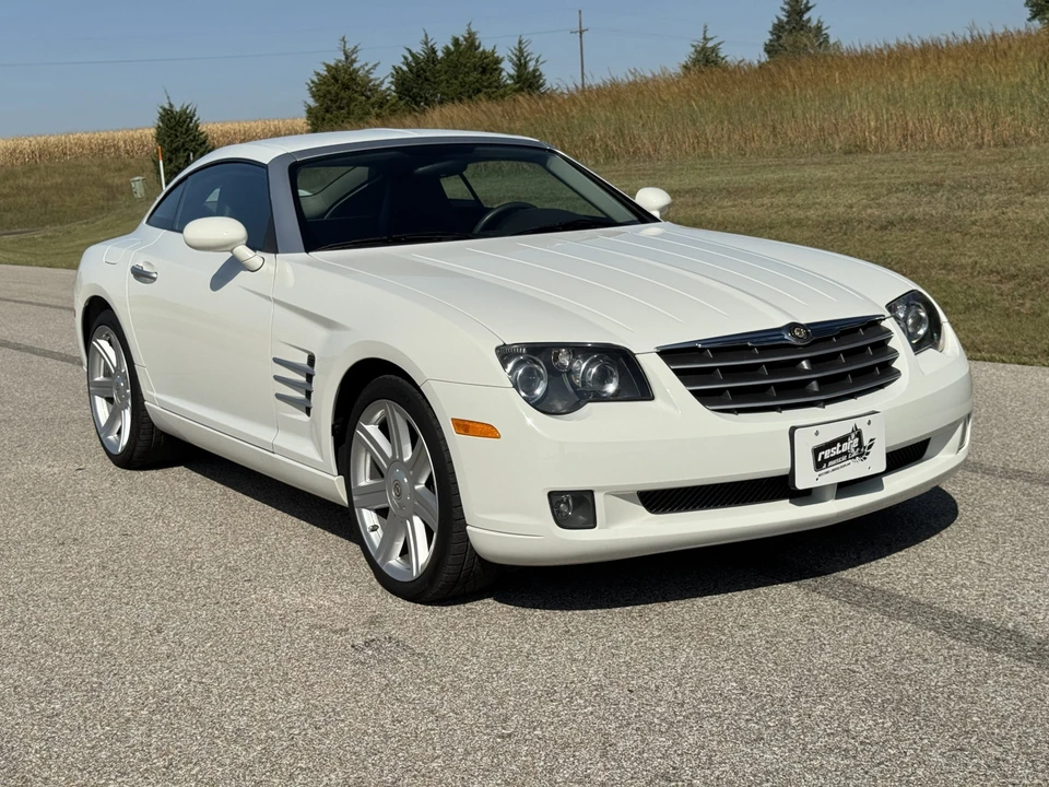 2005 Chrysler Crossfire - Image 3 of 31