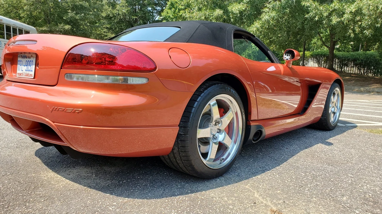 2005 Dodge Viper 3rd Gen - Image 23 of 31