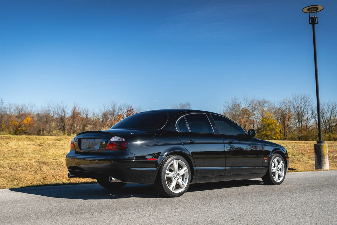 2005 Jaguar S-Type 2nd Gen - Image 25 of 31
