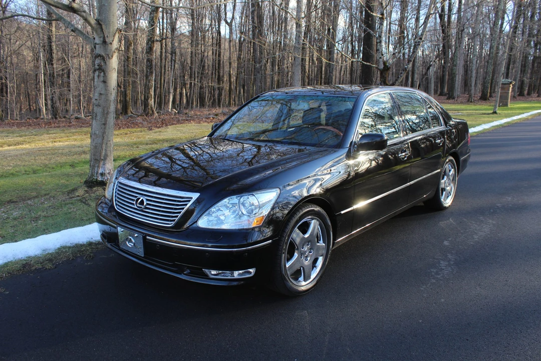 2005 Lexus LS 3rd Gen - Image 11 of 31