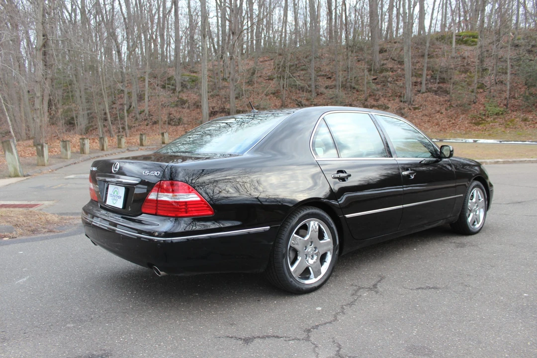 2005 Lexus LS 3rd Gen - Image 6 of 31
