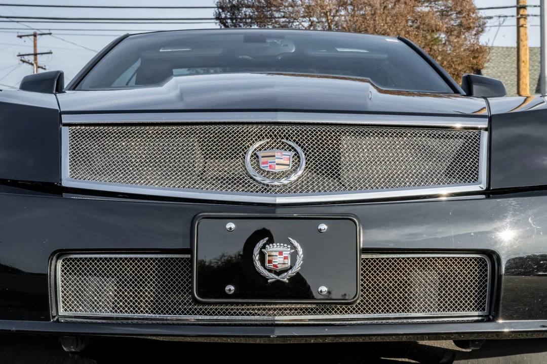2006 Cadillac XLR-V - Image 23 of 31