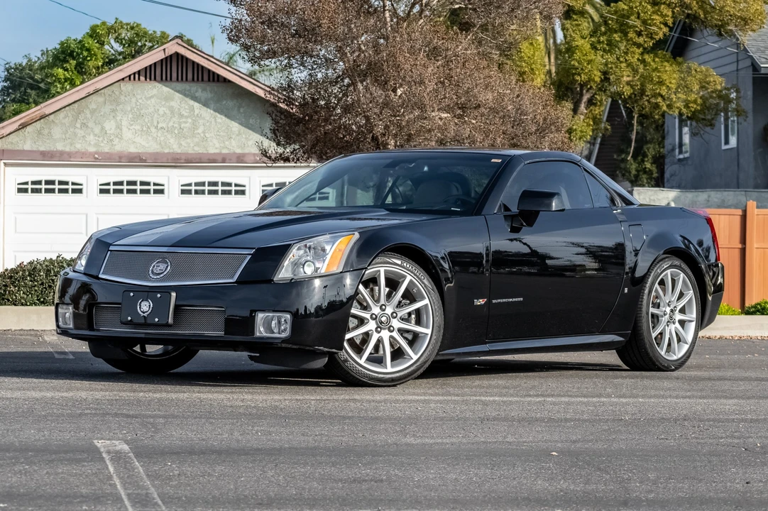 2006 Cadillac XLR-V - Image 10 of 31