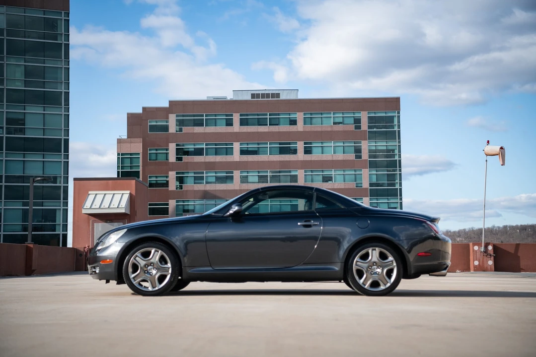2006 Lexus SC430 - Image 8 of 31