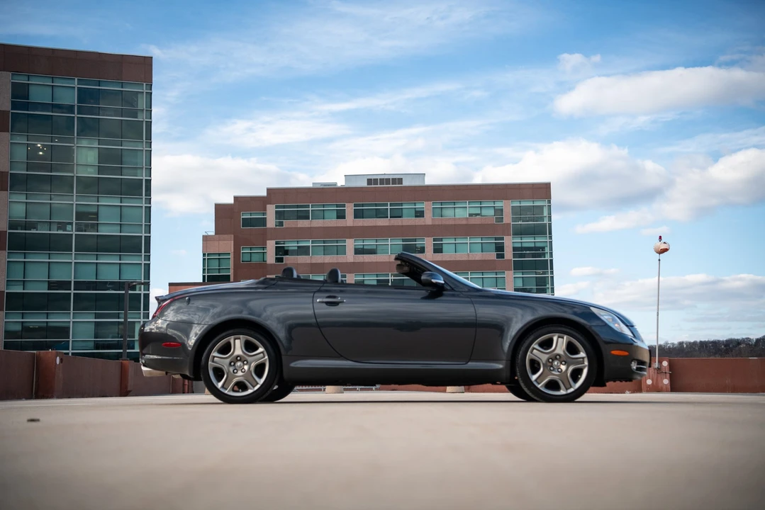 2006 Lexus SC430 - Image 19 of 31