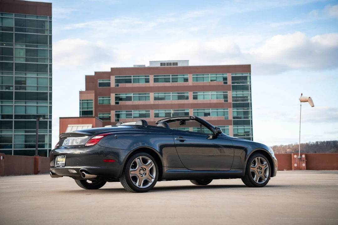 2006 Lexus SC430 - Image 17 of 31
