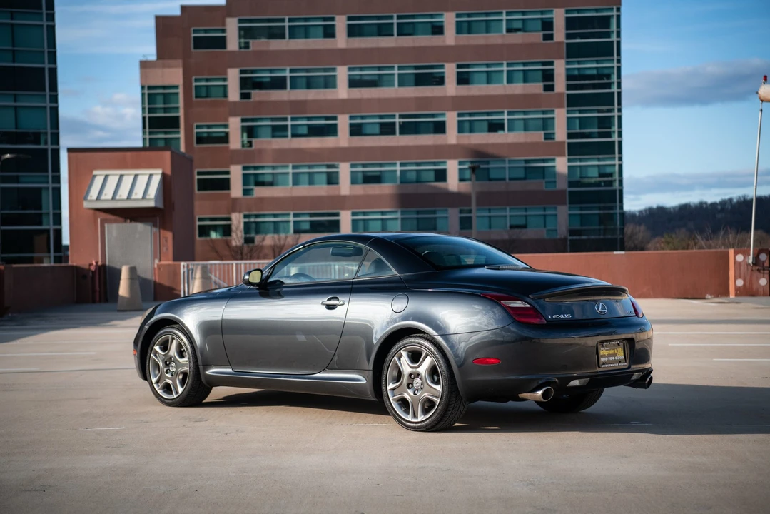 2006 Lexus SC430 - Image 10 of 31