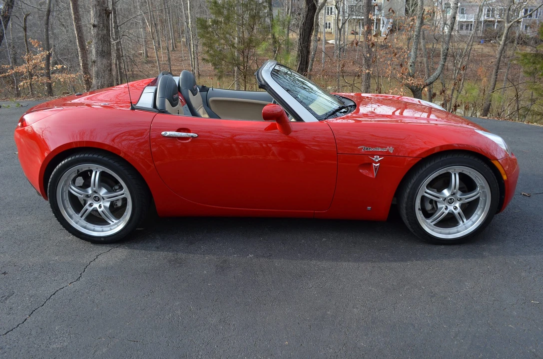 2006 Pontiac Solstice - Image 18 of 31