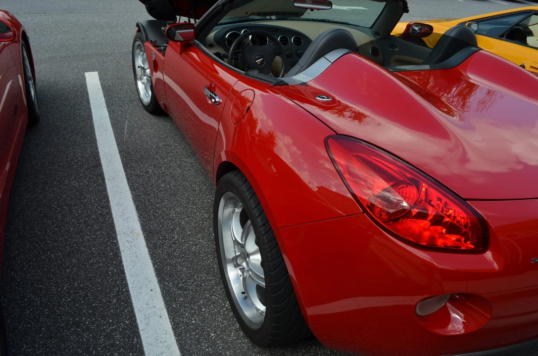 2006 Pontiac Solstice - Image 20 of 31