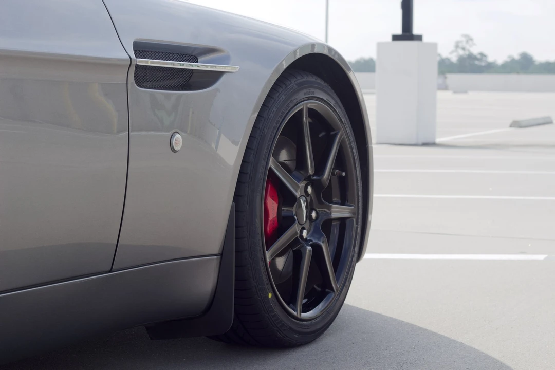 2007 Aston Martin V8 Vantage (2006-2017) - Image 26 of 31
