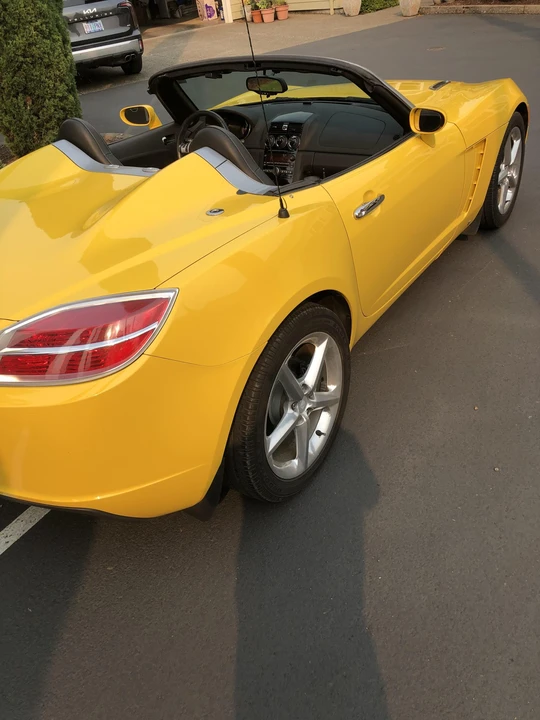 2007 Saturn Sky - Image 16 of 31