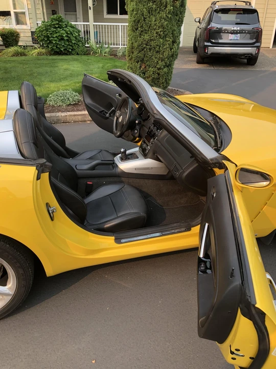 2007 Saturn Sky - Image 29 of 31
