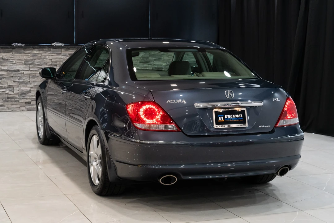 2008 Acura RL 2nd Gen - Image 23 of 31