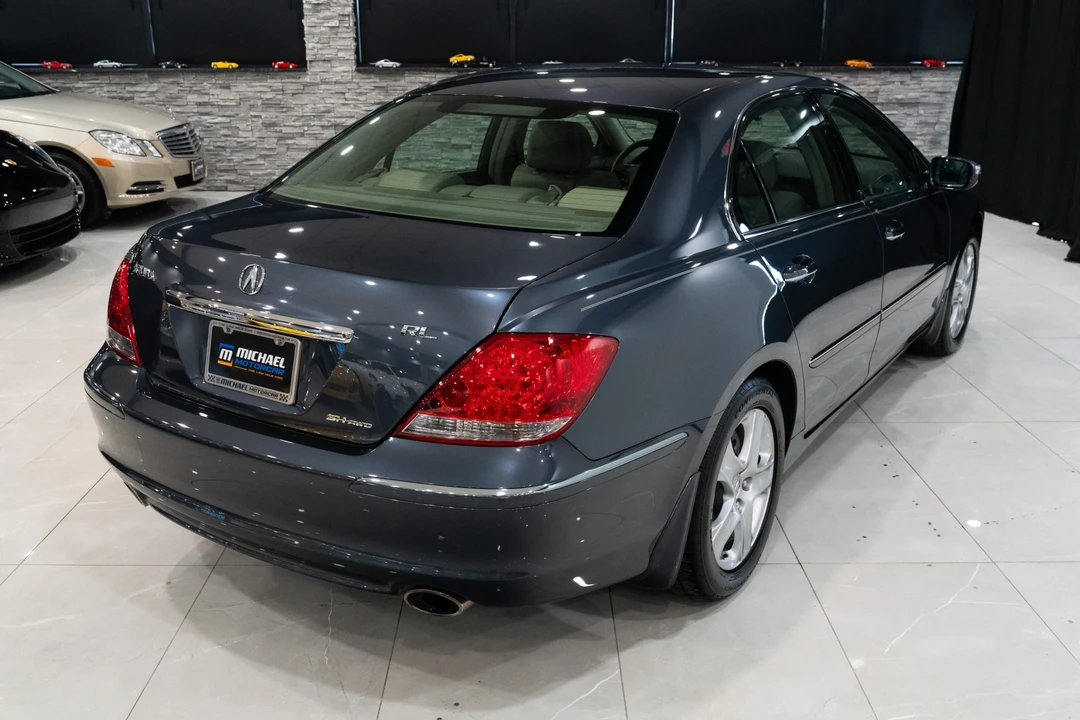 2008 Acura RL 2nd Gen - Image 29 of 31