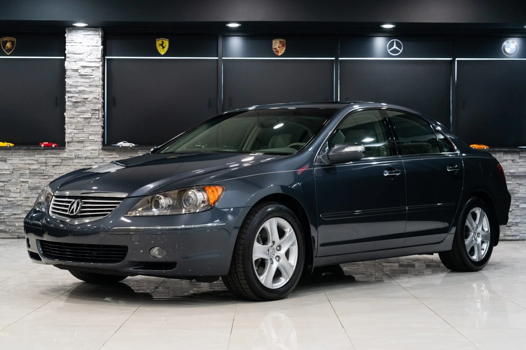 2008 Acura RL 2nd Gen - Image 10 of 31