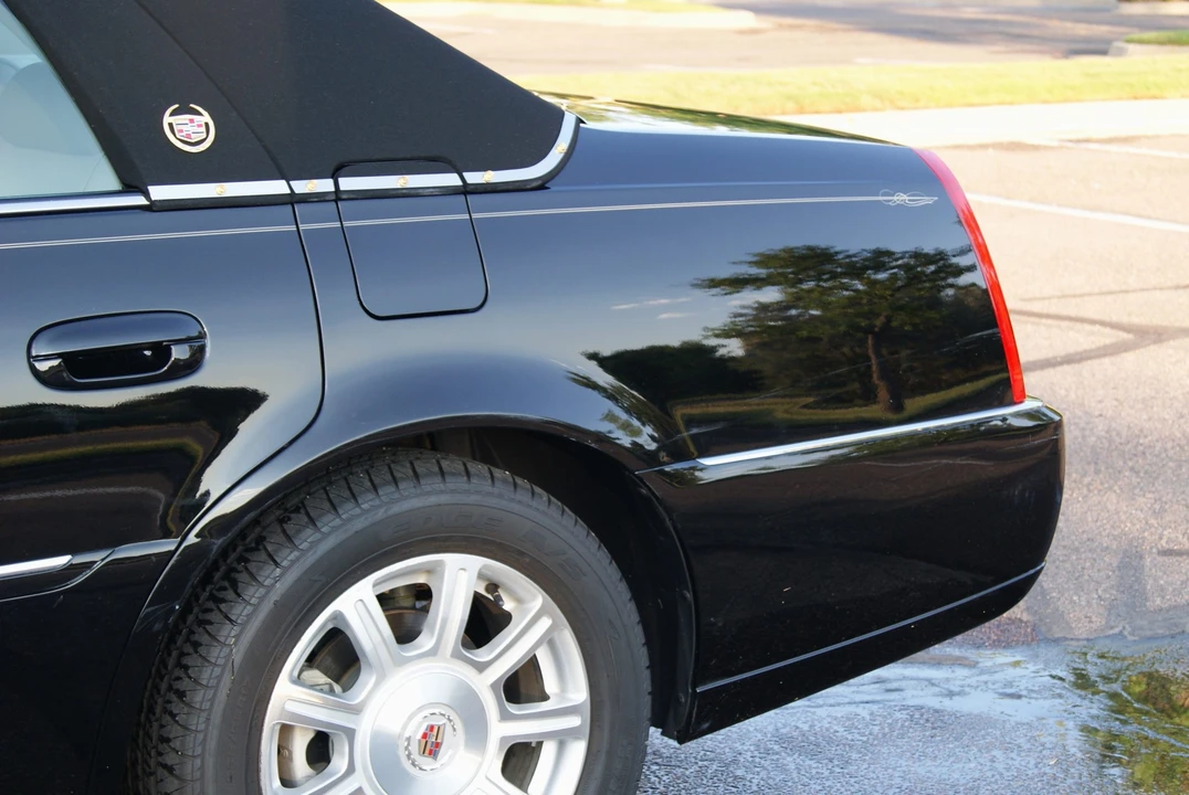 2008 Cadillac DTS - Image 16 of 31