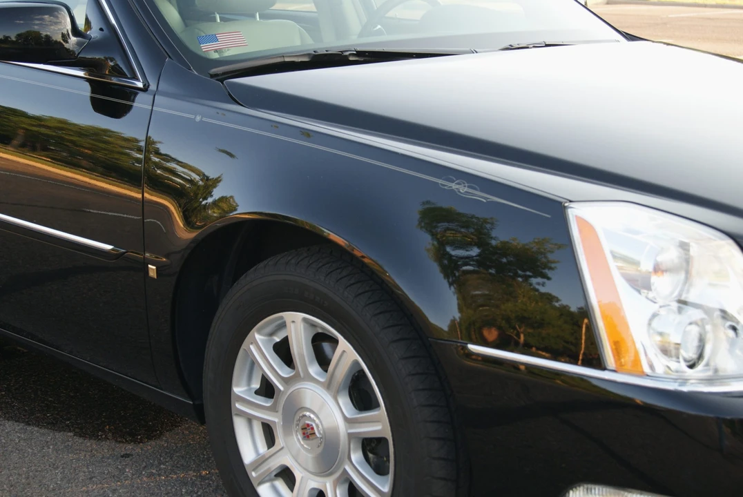 2008 Cadillac DTS - Image 25 of 31