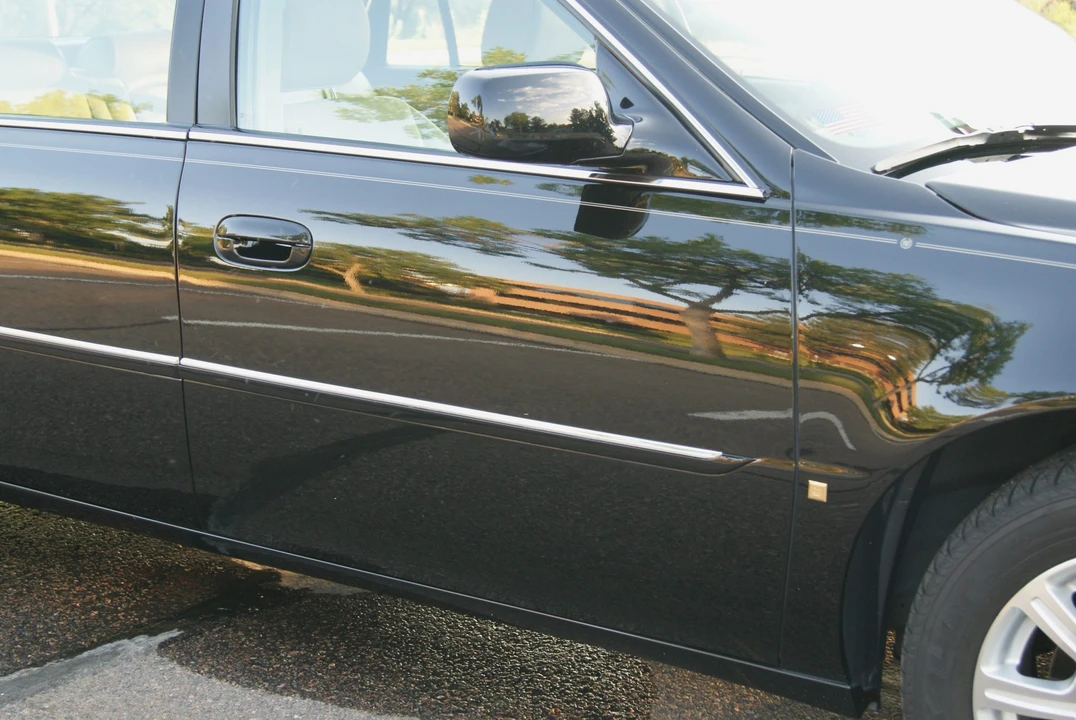 2008 Cadillac DTS - Image 24 of 31