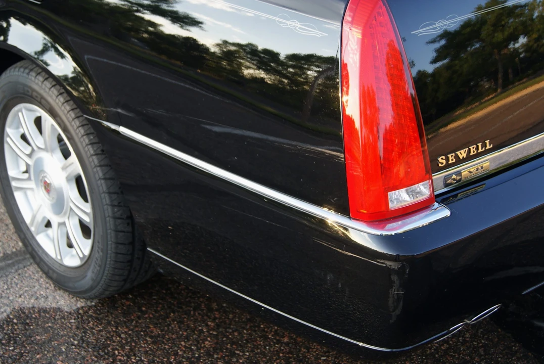2008 Cadillac DTS - Image 17 of 31