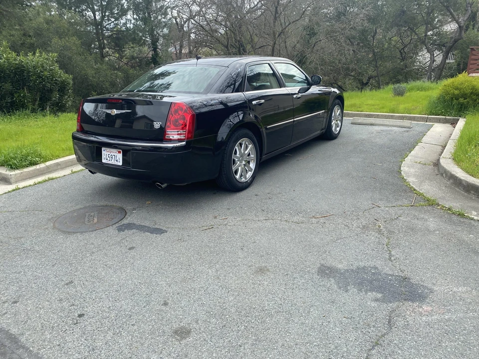 2008 Chrysler 300 (2005-2023) - Image 15 of 31