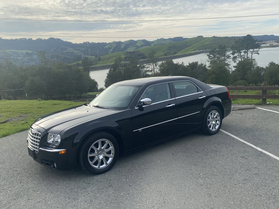 2008 Chrysler 300 (2005-2023) - Image 8 of 31