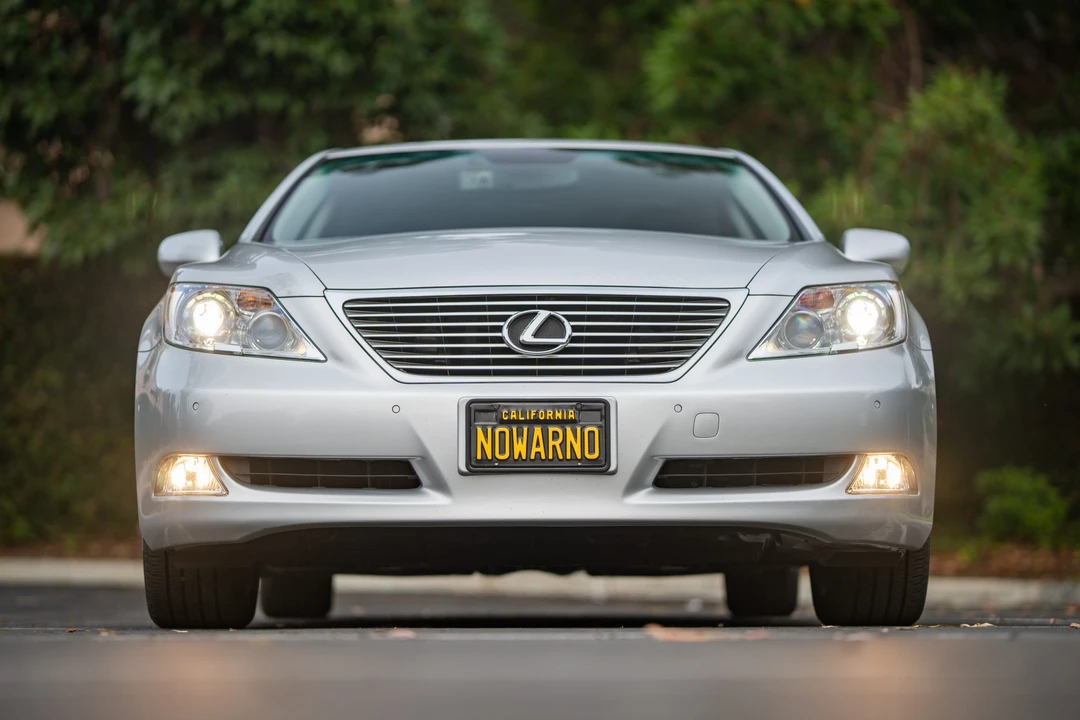 2008 Lexus LS 4th Gen - Image 13 of 31