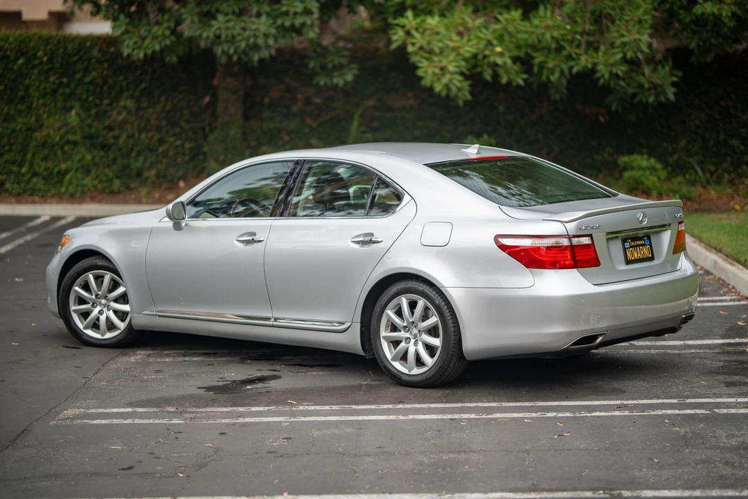 2008 Lexus LS 4th Gen - Image 8 of 31