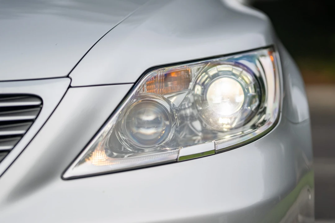 2008 Lexus LS 4th Gen - Image 16 of 31