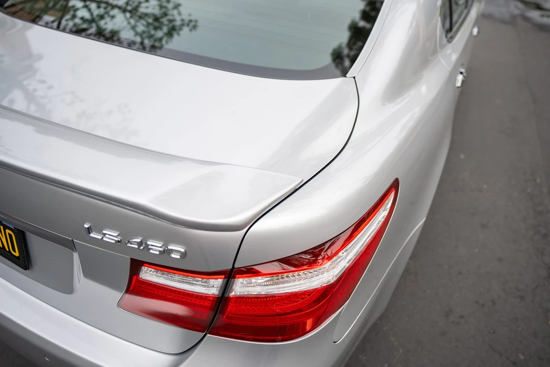 2008 Lexus LS 4th Gen - Image 25 of 31