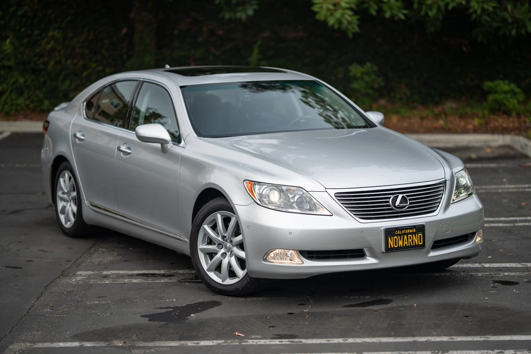 2008 Lexus LS 4th Gen - Image 4 of 31