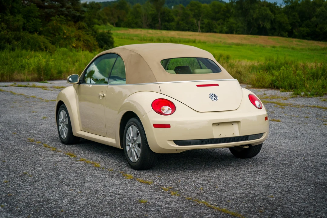 2008 Volkswagen New Beetle - Image 6 of 31