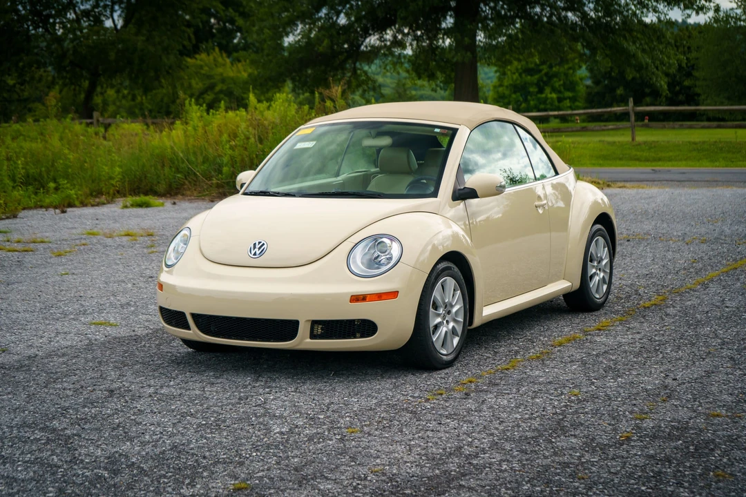 2008 Volkswagen New Beetle - Image 3 of 31