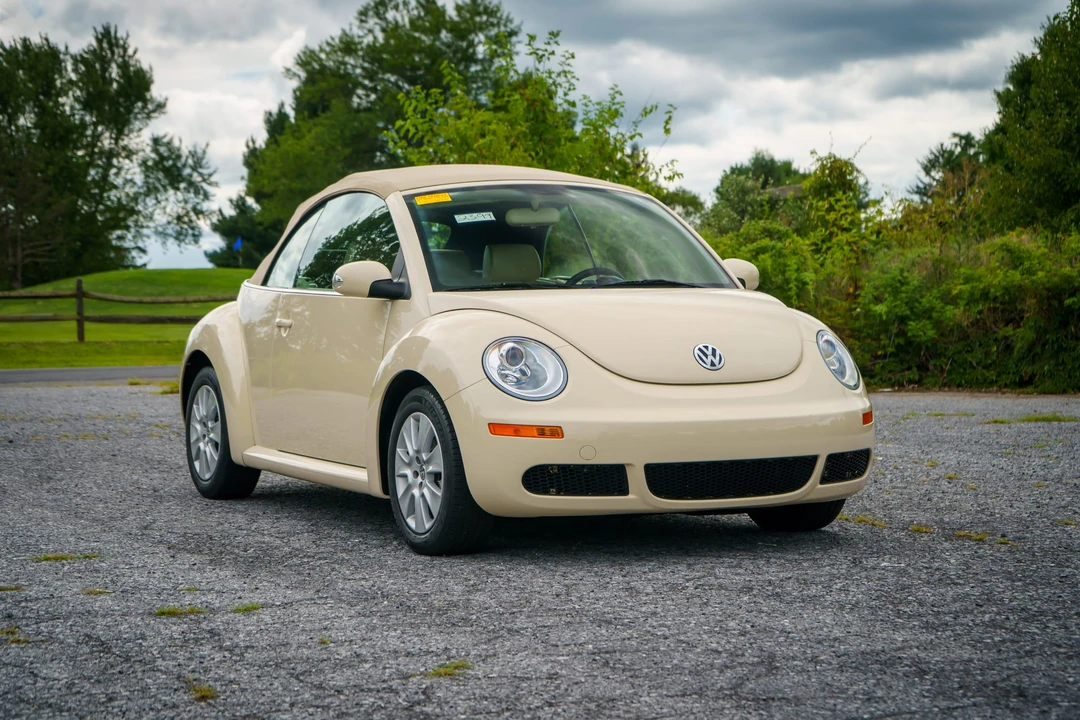 2008 Volkswagen New Beetle - Image 13 of 31