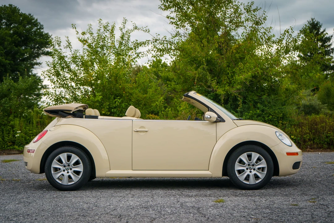 2008 Volkswagen New Beetle - Image 29 of 31